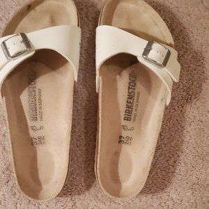 Womens Birkenstock white sandals - size 7
